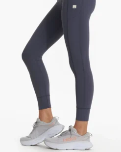 Daily Pocket Legging | Azure 13 Daily Pocket Legging | Azure -Vuori Clothing Store VW490AZR SP23 W ECOMM PANTS 2240 FULL 1x1 a39861fc bc21 4bea b557 2464c99c0f79 scaled
