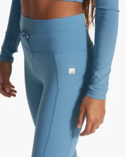 Daily Pocket Legging | Stillwater -Vuori Clothing Store VW490STW FA23 W ECOMM PANTS DETAIL 9