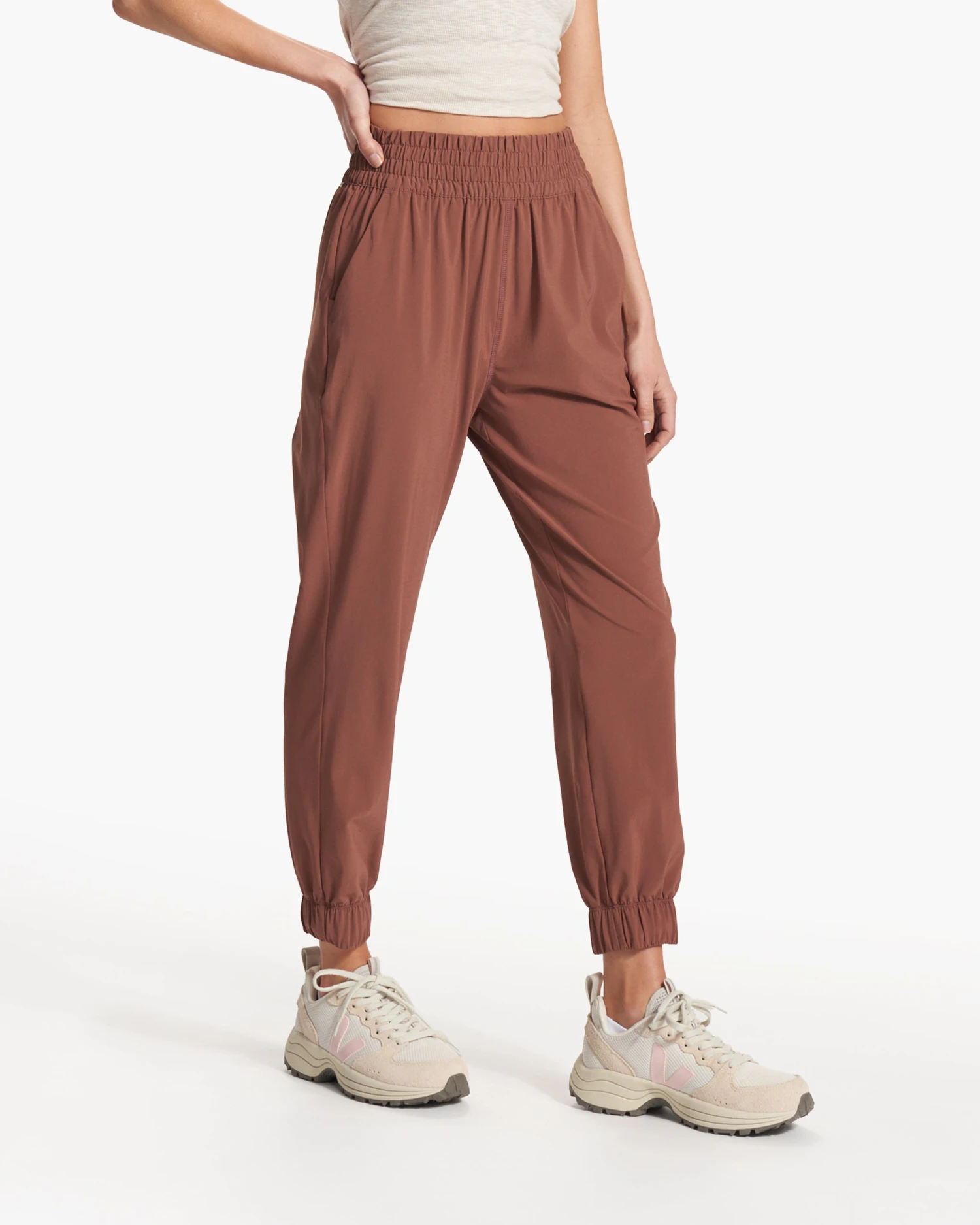 Villa Jogger | Hazelnut 1 Villa Jogger | Hazelnut