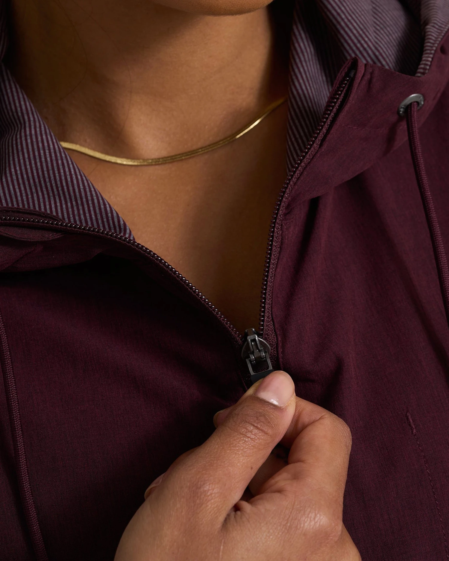 Womens Outdoor Trainer Shell | Ruby Linen Texture 5 Womens Outdoor Trainer Shell | Ruby Linen Texture - Image 5