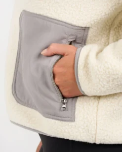 Womens Alpine Sherpa Jacket | Natural 11 Womens Alpine Sherpa Jacket | Natural -Vuori Clothing Store VW516NAT 1