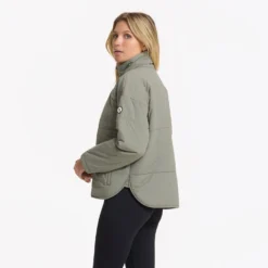 Canyon Insulated Jacket | Laurel -Vuori Clothing Store VW532LAU 4068