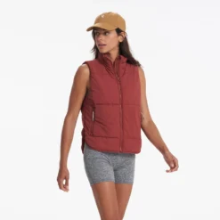 Canyon Insulated Vest | Currant -Vuori Clothing Store VW533CUR 01452