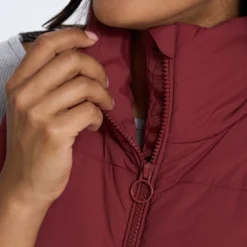 Canyon Insulated Vest | Currant -Vuori Clothing Store VW533CUR 2908 1