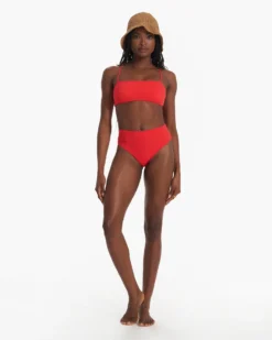 Dune Bikini Bottom | Vermillion -Vuori Clothing Store VW700VER SP23 W ECOMM WATERBOTTOMS 1713 FULL 1x1 911a8f4d 9225 4873 8de9 d974e4316deb