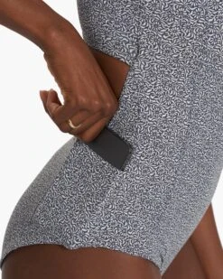 Dune One Piece | Azure Mini Samba 8 Dune One Piece | Azure Mini Samba -Vuori Clothing Store VW702ASA SP23 W ECOMM WATERONE PIECE 1308 DETAIL 1x1 DETAIL