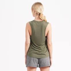 The Peak Tank | Evergreen -Vuori Clothing Store VW945EVG 3