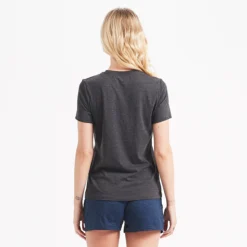 Live By The Sun Tee | Charcoal Heather 5 Live By The Sun Tee | Charcoal Heather -Vuori Clothing Store VW947HCC 3