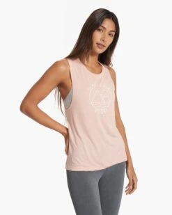 The Rise The Shine Tank | Peach Heather -Vuori Clothing Store VW952HPC SP23 W ECOMM PRINTABLES FULL 0165 1x1 8fb835fc 015a 4678 a8d7 9461adaf27fd